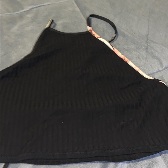 Cropped top - Picture 1 of 2